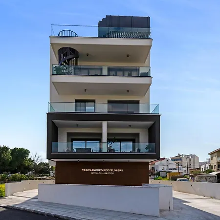 Sanders Triple Appartement